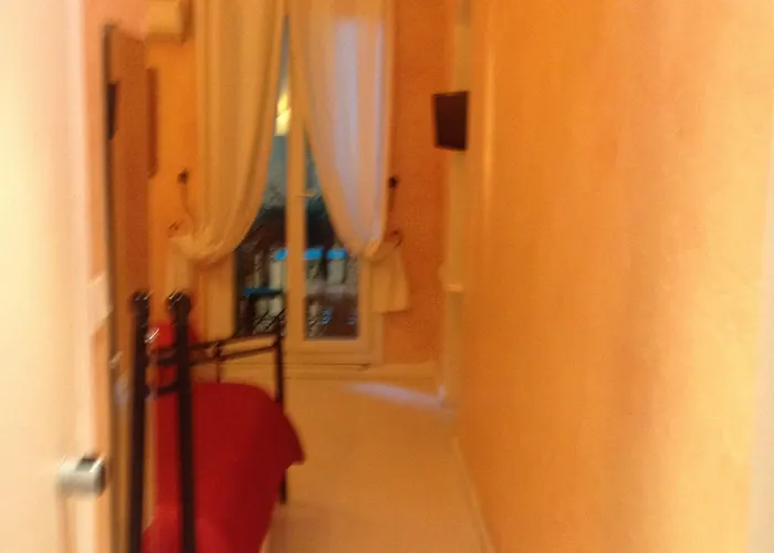 Felix Hotel 2*