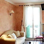 Felix Hotel 2*