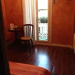 Hotel Felix 2*
